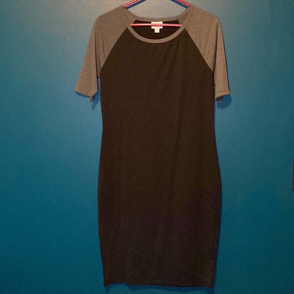 EUC black gray Lularoe Julia sz M